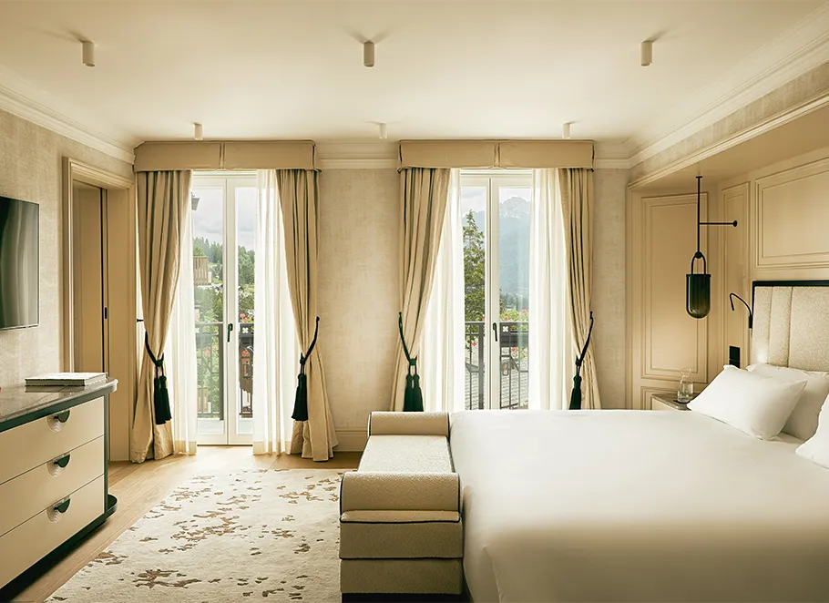 Deluxe Suite
